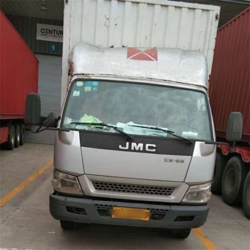 阜新县霍城县：物流专线的高效货运之旅