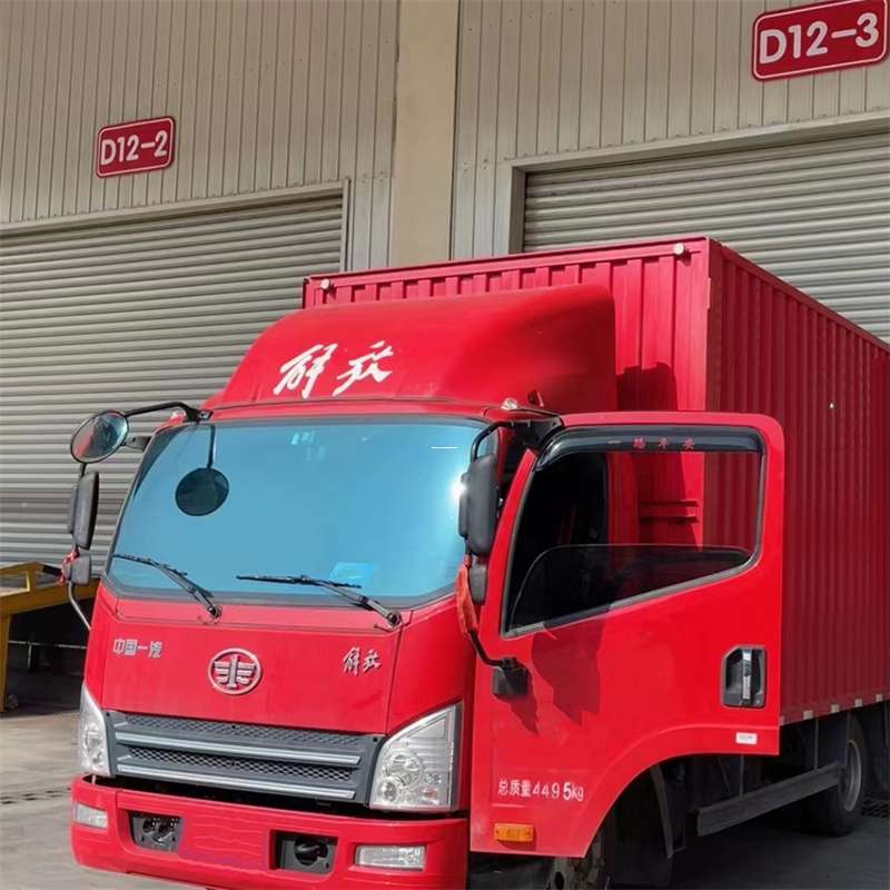 阜新县阿拉尔市物流专线：大件快运与进仓出口的高效之旅